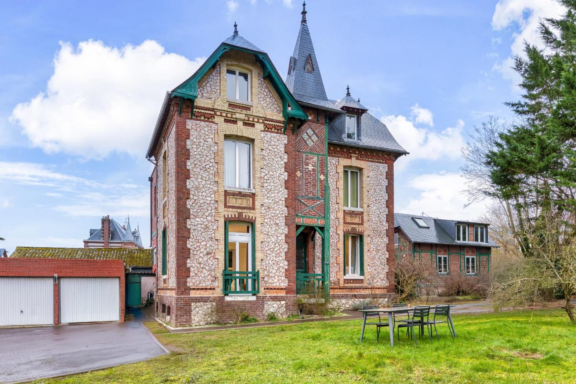 Ferienwohnung Rose Ecrin De Charme Avec Parking Terrasse Privee Et Jardin Partage Grand-Couronne Exterior foto