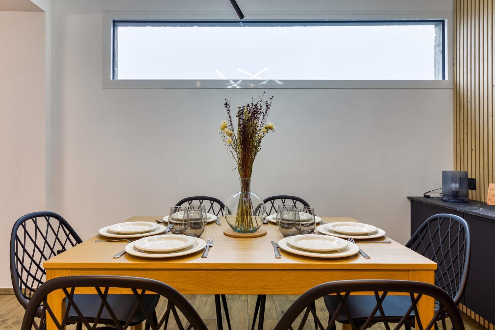 Ferienwohnung Rose Ecrin De Charme Avec Parking Terrasse Privee Et Jardin Partage Grand-Couronne Exterior foto